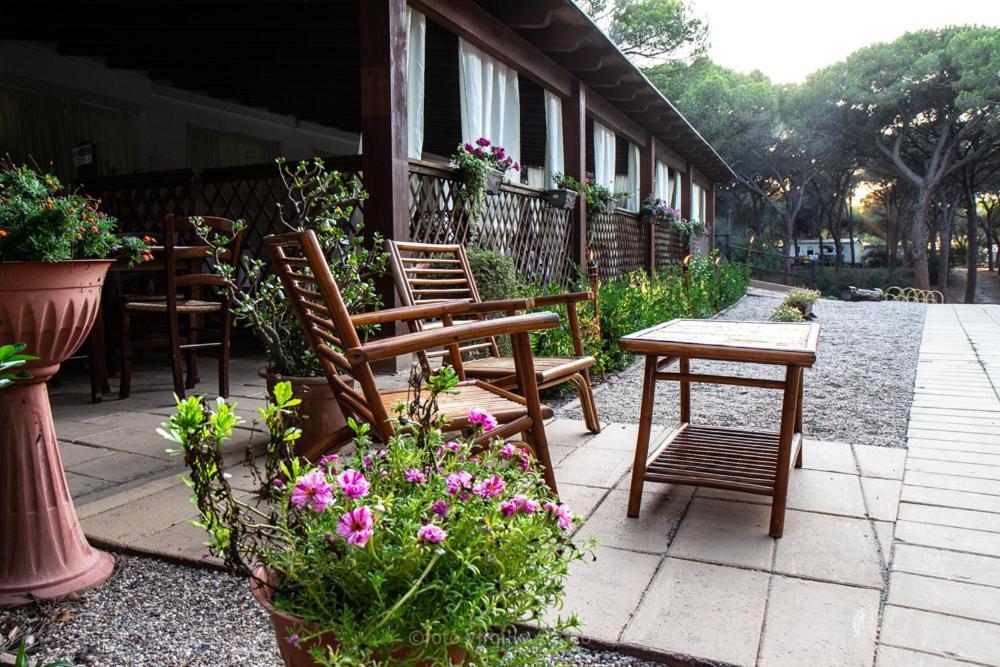 Camping Village S'Ena Arrubia Arborea Exterior foto